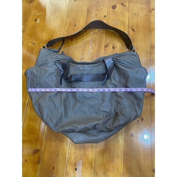 BCBG Large Leather Brown Hobo Lined Purse Shoulder Bag EUC - Picture 6 of 9